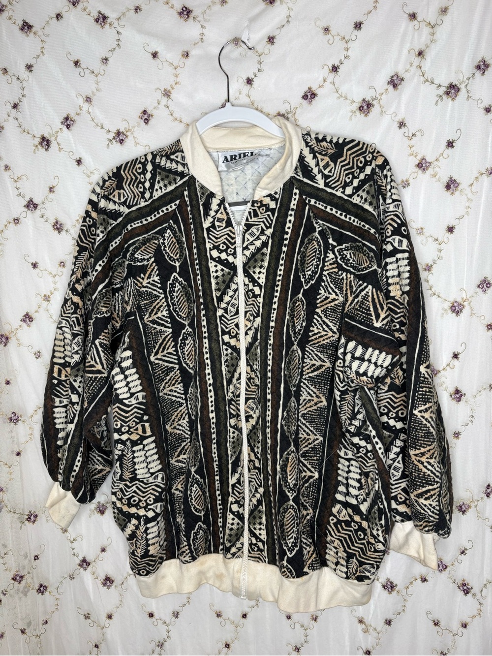 Ariel New York Cream & Black Patterned Zip Jacket